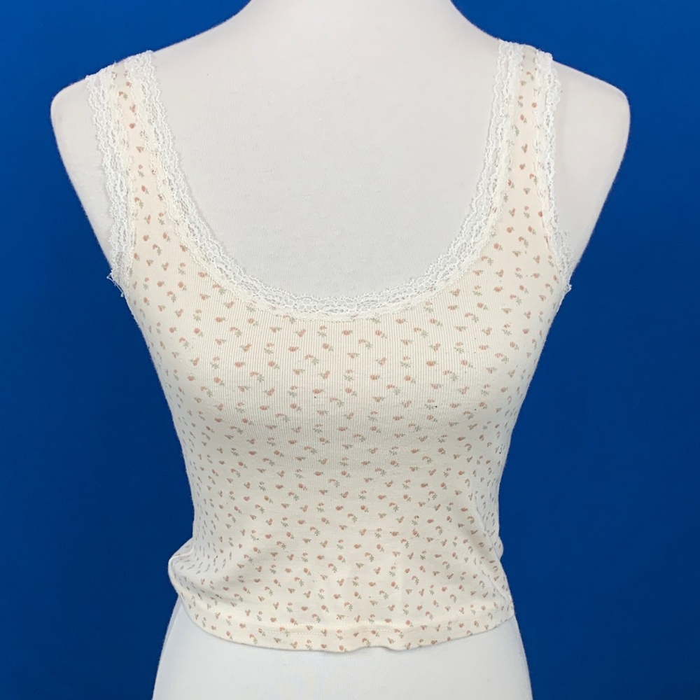 Brandy Melville Floral Lace Trim Tank Top